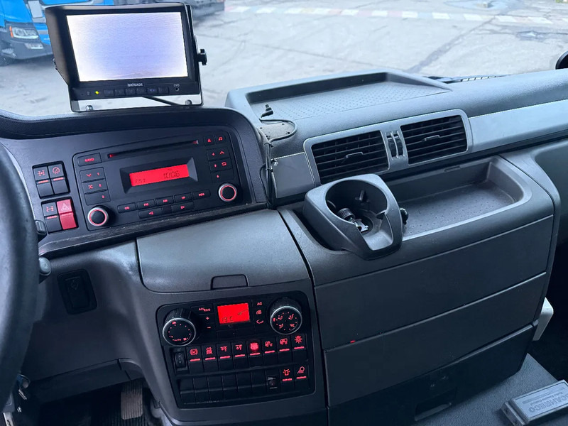 Leasing de MAN TGS 35.480 8X4 + HMF 2420-K3 REMOTE + TIPPER MAN TGS 35.480 8X4 + HMF 2420-K3 REMOTE + TIPPER: foto 19 Leasing de MAN TGS 35.480 8X4 + HMF 2420-K3 REMOTE + TIPPER MAN TGS 35.480 8X4 + HMF 2420-K3 REMOTE + TIPPER: foto 19