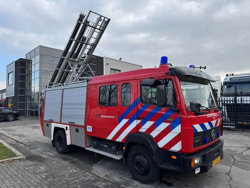 Mercedes-Benz 1117 - FULL EQUIPMENT INCLUDED FIRE TRUCK + LADDERLIFT + TÜV 12-2025 - Camión de bomberos: foto 2 Mercedes-Benz 1117 - FULL EQUIPMENT INCLUDED FIRE TRUCK + LADDERLIFT + TÜV 12-2025 - Camión de bomberos: foto 2