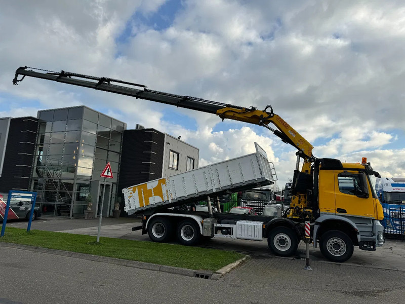 Mercedes-Benz Arocs 4448 8X4 + EURO 6 + FASSI F315 + REMOTE + KIPPER + STEERING AXLE - Camión volquete, Camión grúa: foto 3 Mercedes-Benz Arocs 4448 8X4 + EURO 6 + FASSI F315 + REMOTE + KIPPER + STEERING AXLE - Camión volquete, Camión grúa: foto 3