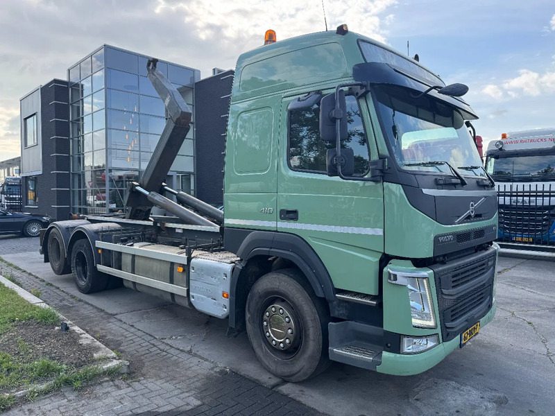 Volvo FM 410 6X2 EURO 6 VDL 21T HOOK - Camión multibasculante: foto 2 Volvo FM 410 6X2 EURO 6 VDL 21T HOOK - Camión multibasculante: foto 2