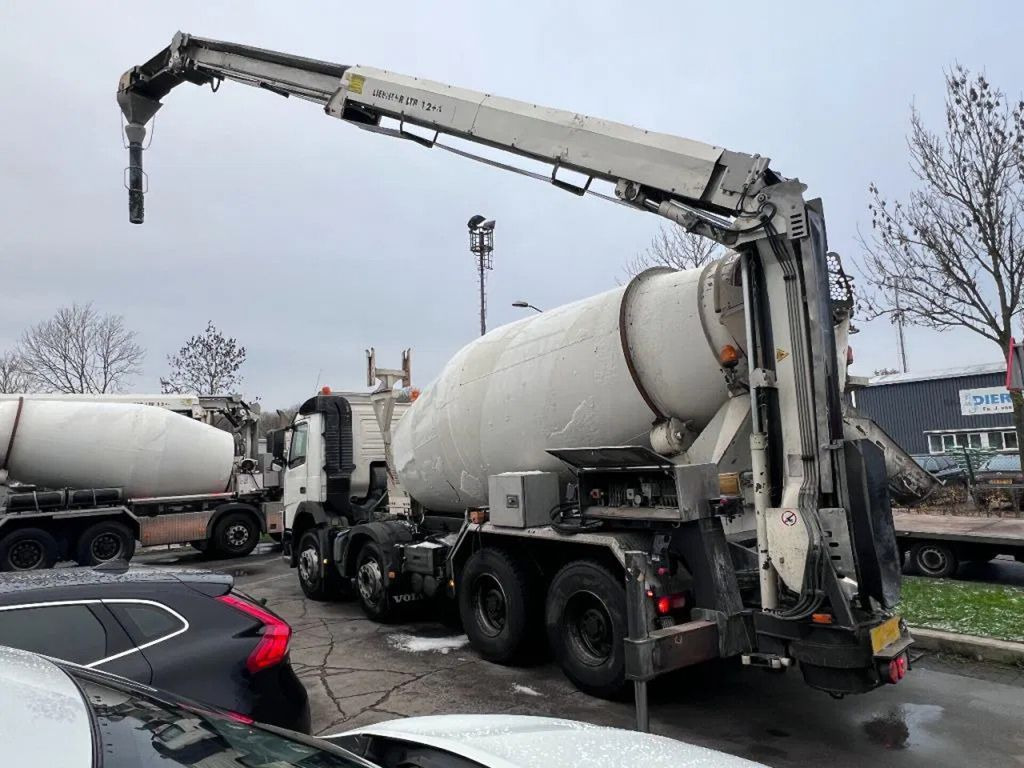 Volvo FM 410 8X4 - 3 UNITS! + MIXER 9m3 + LIEBHERR CON - Camión hormigonera: foto 5 Volvo FM 410 8X4 - 3 UNITS! + MIXER 9m3 + LIEBHERR CON - Camión hormigonera: foto 5