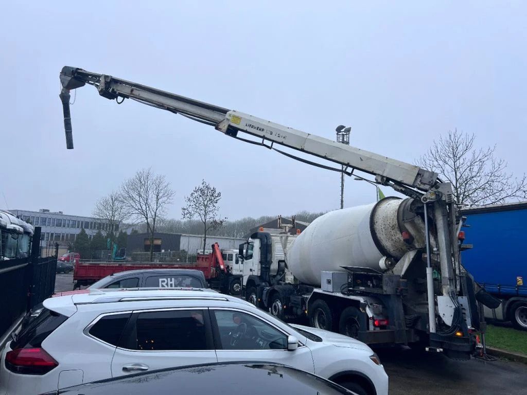 Volvo FM 410 8X4 MIXER 9m3 + LIEBHERR CONVEYOR BELT - Camión hormigonera: foto 4 Volvo FM 410 8X4 MIXER 9m3 + LIEBHERR CONVEYOR BELT - Camión hormigonera: foto 4