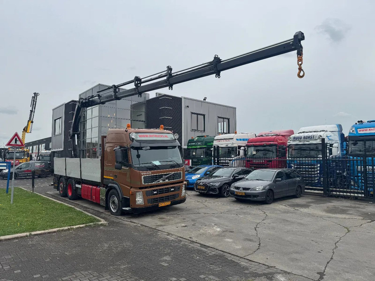 Volvo FM 500 6X2 EURO 5 HIAB 211 EP5 + REMOTE CONTROL - Camión caja abierta, Camión grúa: foto 5 Volvo FM 500 6X2 EURO 5 HIAB 211 EP5 + REMOTE CONTROL - Camión caja abierta, Camión grúa: foto 5