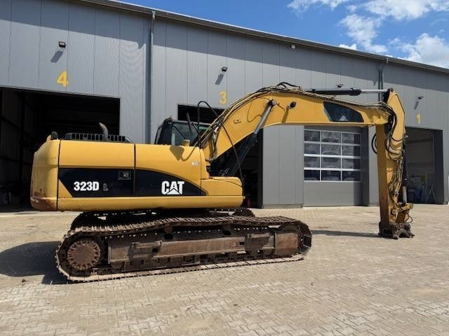 CAT 323 D L - Excavadora de cadenas: foto 1 CAT 323 D L - Excavadora de cadenas: foto 1