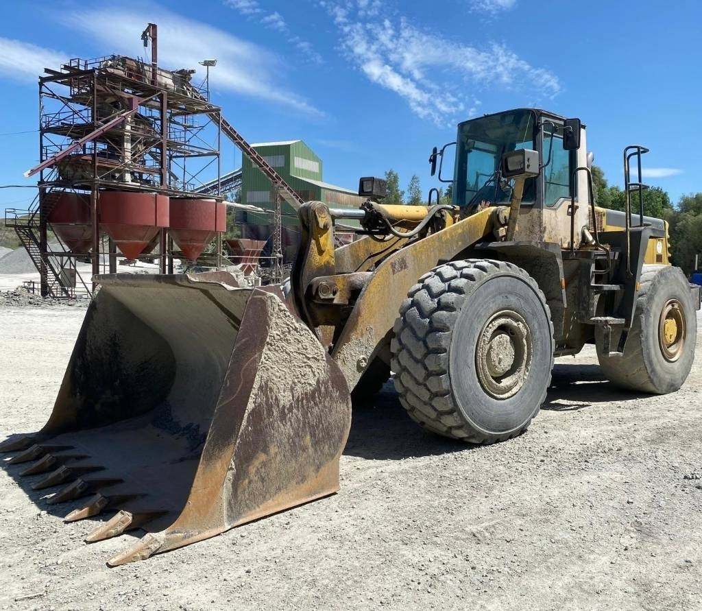 KOMATSU WA 470-3 - Cargadora de ruedas: foto 1 KOMATSU WA 470-3 - Cargadora de ruedas: foto 1