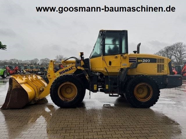 Komatsu WA 200 - Cargadora de ruedas: foto 3 Komatsu WA 200 - Cargadora de ruedas: foto 3