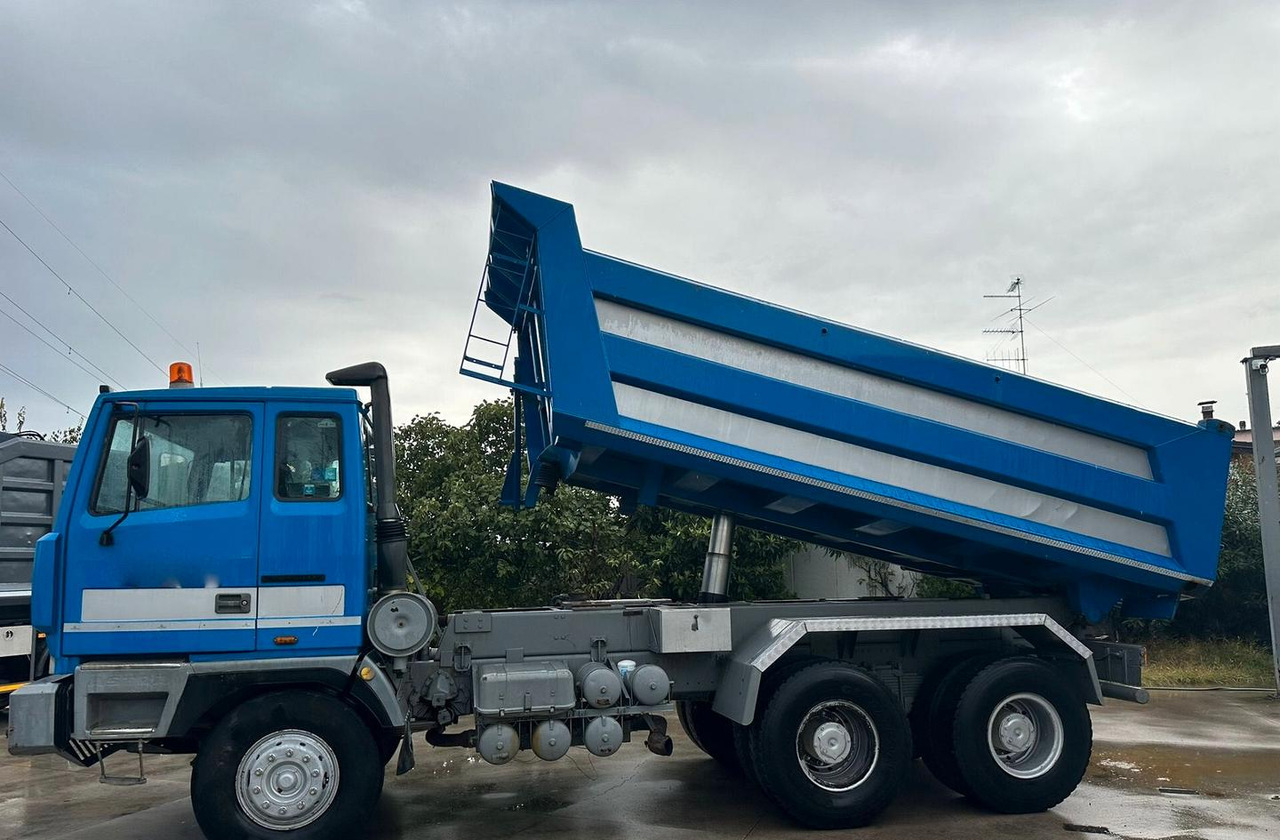 Astra BM 64 36 3 assi ribaltabile - Camión volquete: foto 3 Astra BM 64 36 3 assi ribaltabile - Camión volquete: foto 3