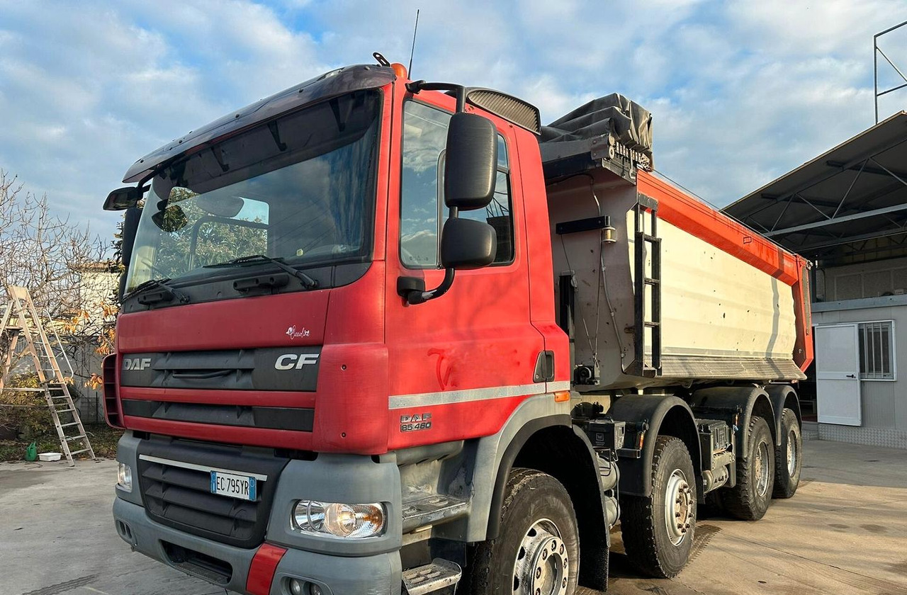 Daf CF 460 4 assi Euro 5 - Camión volquete: foto 2 Daf CF 460 4 assi Euro 5 - Camión volquete: foto 2