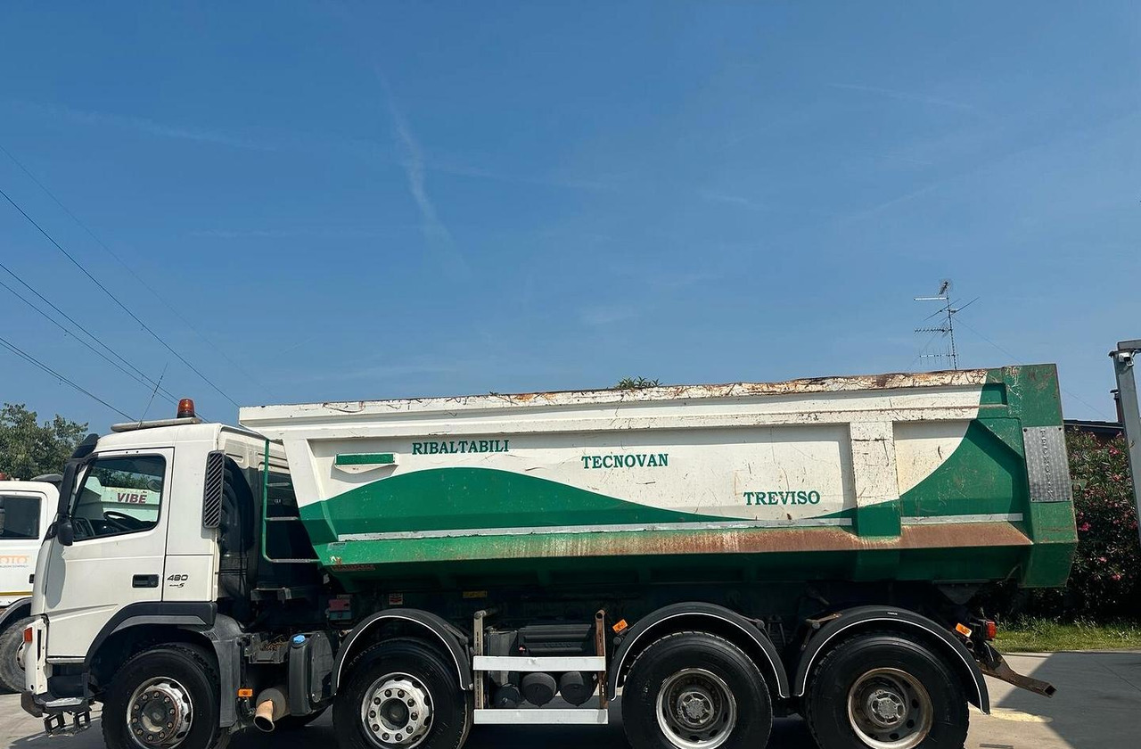 Volvo Fm 12 480 4 assi euro 5 - Camión volquete: foto 3 Volvo Fm 12 480 4 assi euro 5 - Camión volquete: foto 3