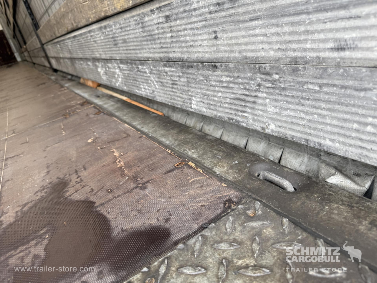 SCHMITZ Curtainsider Standard - Semirremolque lona: foto 2 SCHMITZ Curtainsider Standard - Semirremolque lona: foto 2