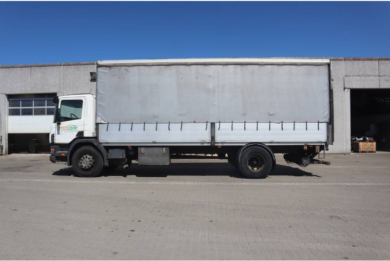 Scania P 94-230 Curtainsider/Plane/Gardin - Camión lona: foto 5 Scania P 94-230 Curtainsider/Plane/Gardin - Camión lona: foto 5