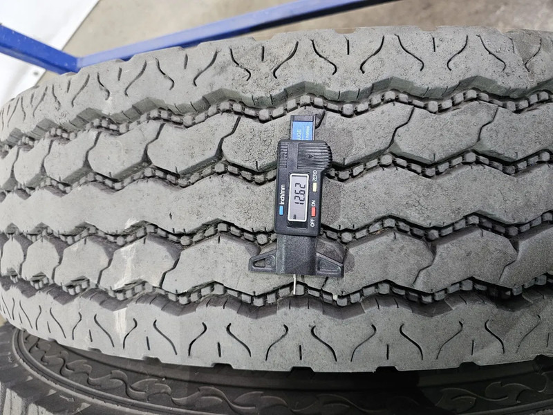 Neumático para Camión Continental 295/80R22.5 - 20mm: foto 8