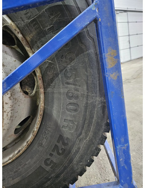 Neumático para Camión Continental 295/80R22.5 - 20mm: foto 10