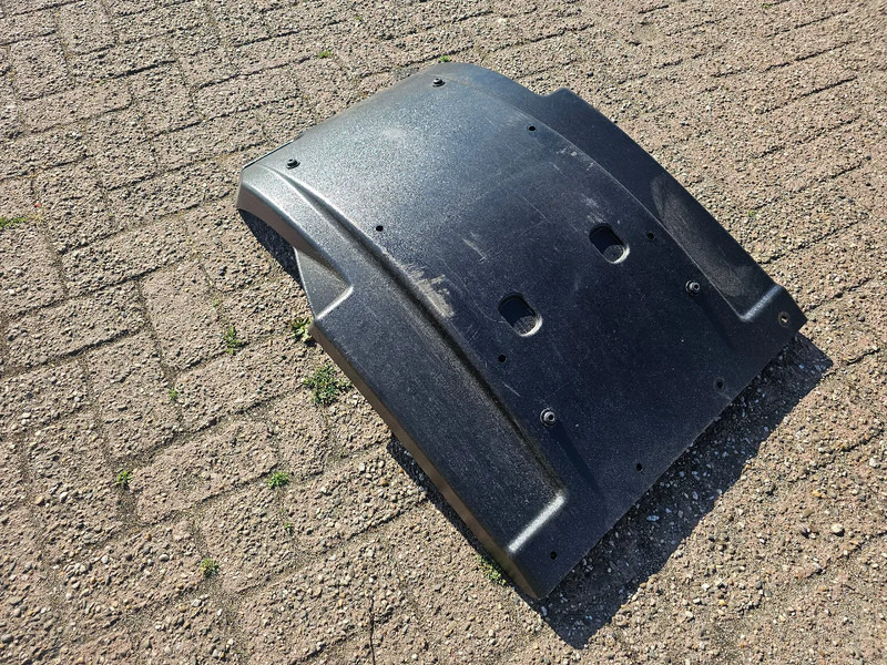 DAF Spatbord Rechtsvoor - 2042661 - Carrocería y exterior para Camión: foto 3 DAF Spatbord Rechtsvoor - 2042661 - Carrocería y exterior para Camión: foto 3