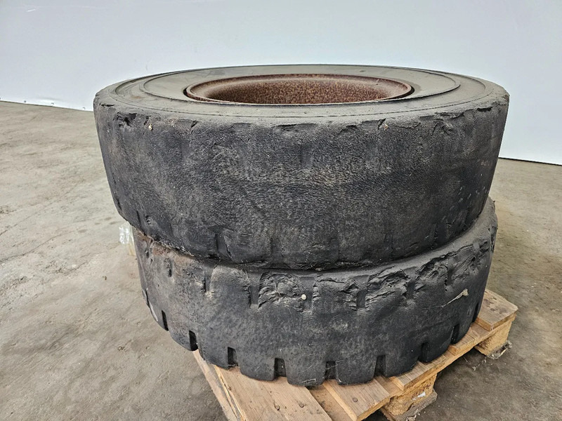 Michelin FULL RUBBER - 315/80R22.5 - Neumático para Camión: foto 5 Michelin FULL RUBBER - 315/80R22.5 - Neumático para Camión: foto 5