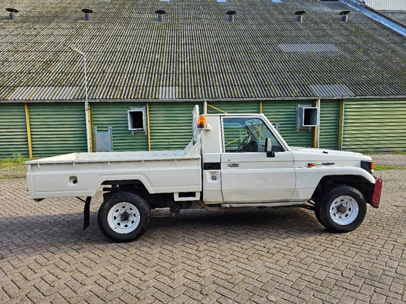 Toyota Land Cruiser LB71MOD - Coche: foto 4 Toyota Land Cruiser LB71MOD - Coche: foto 4