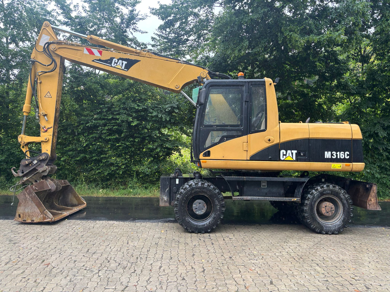 CATERPILLAR M 316 C - Excavadora de ruedas: foto 1 CATERPILLAR M 316 C - Excavadora de ruedas: foto 1