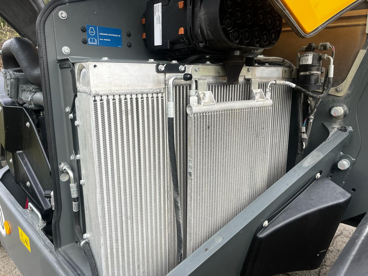 Cargadora de ruedas telescópica LIEBHERR T 60-9s: foto 13 Cargadora de ruedas telescópica LIEBHERR T 60-9s: foto 13