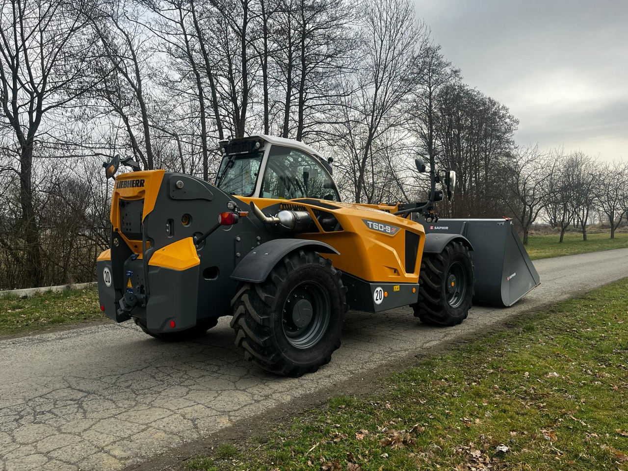 Cargadora de ruedas telescópica LIEBHERR T 60-9s: foto 7 Cargadora de ruedas telescópica LIEBHERR T 60-9s: foto 7