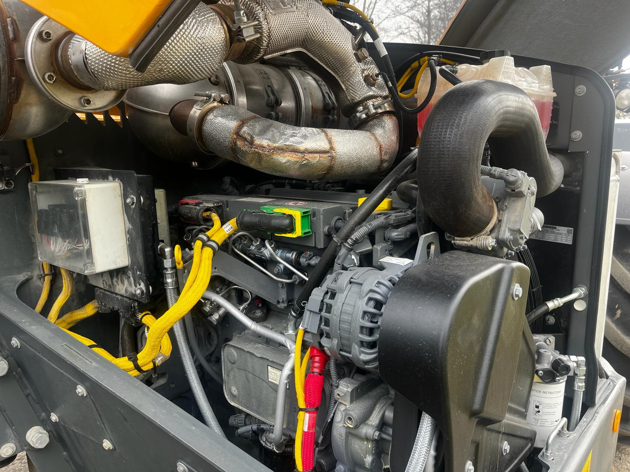 Cargadora de ruedas telescópica LIEBHERR T 60-9s: foto 12 Cargadora de ruedas telescópica LIEBHERR T 60-9s: foto 12