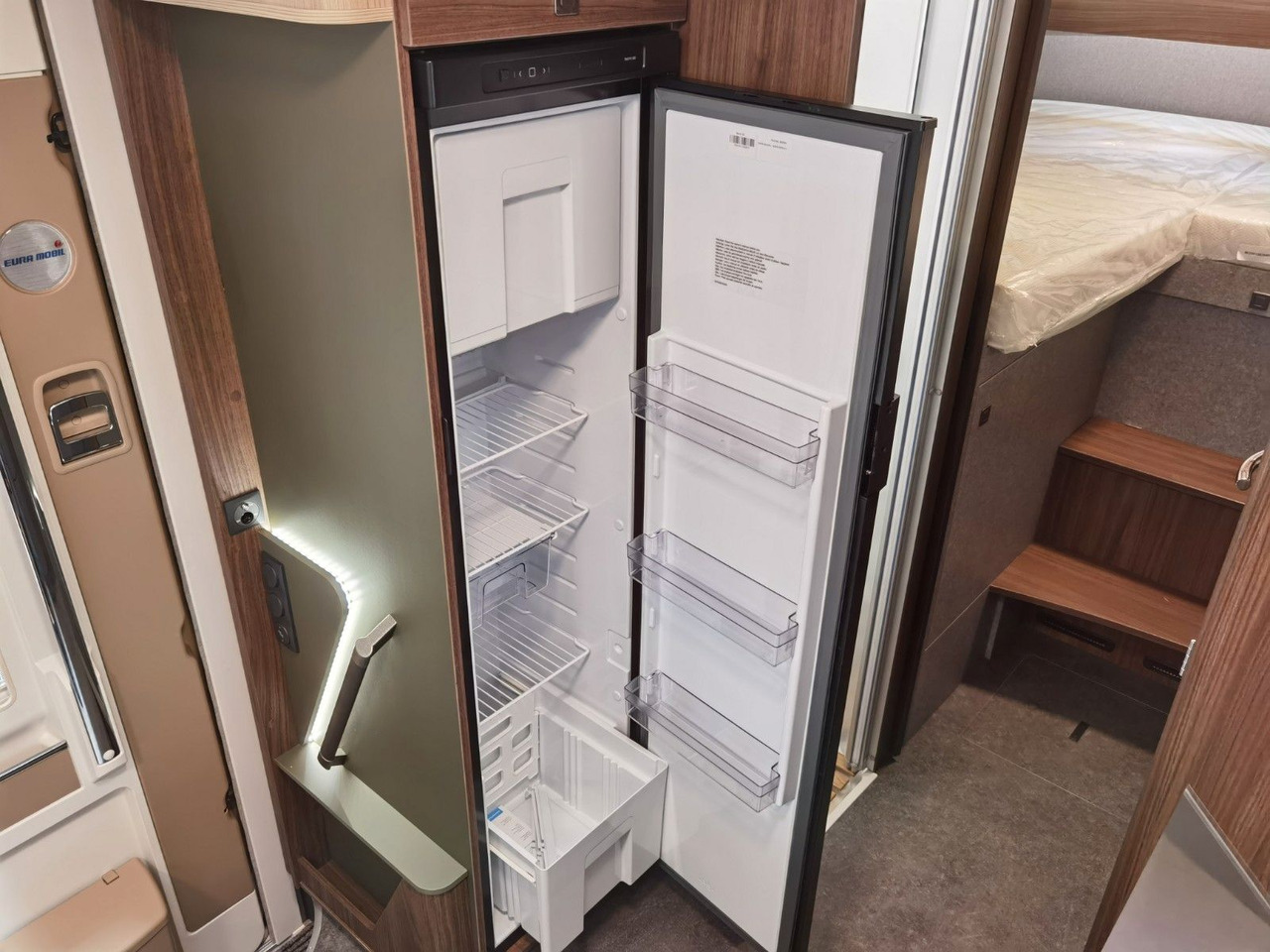 Autocaravana perfilada Eura Mobil PROFILA T 726 EF / -2025-/ MONDIAL PLUS & S-PAKE: foto 17