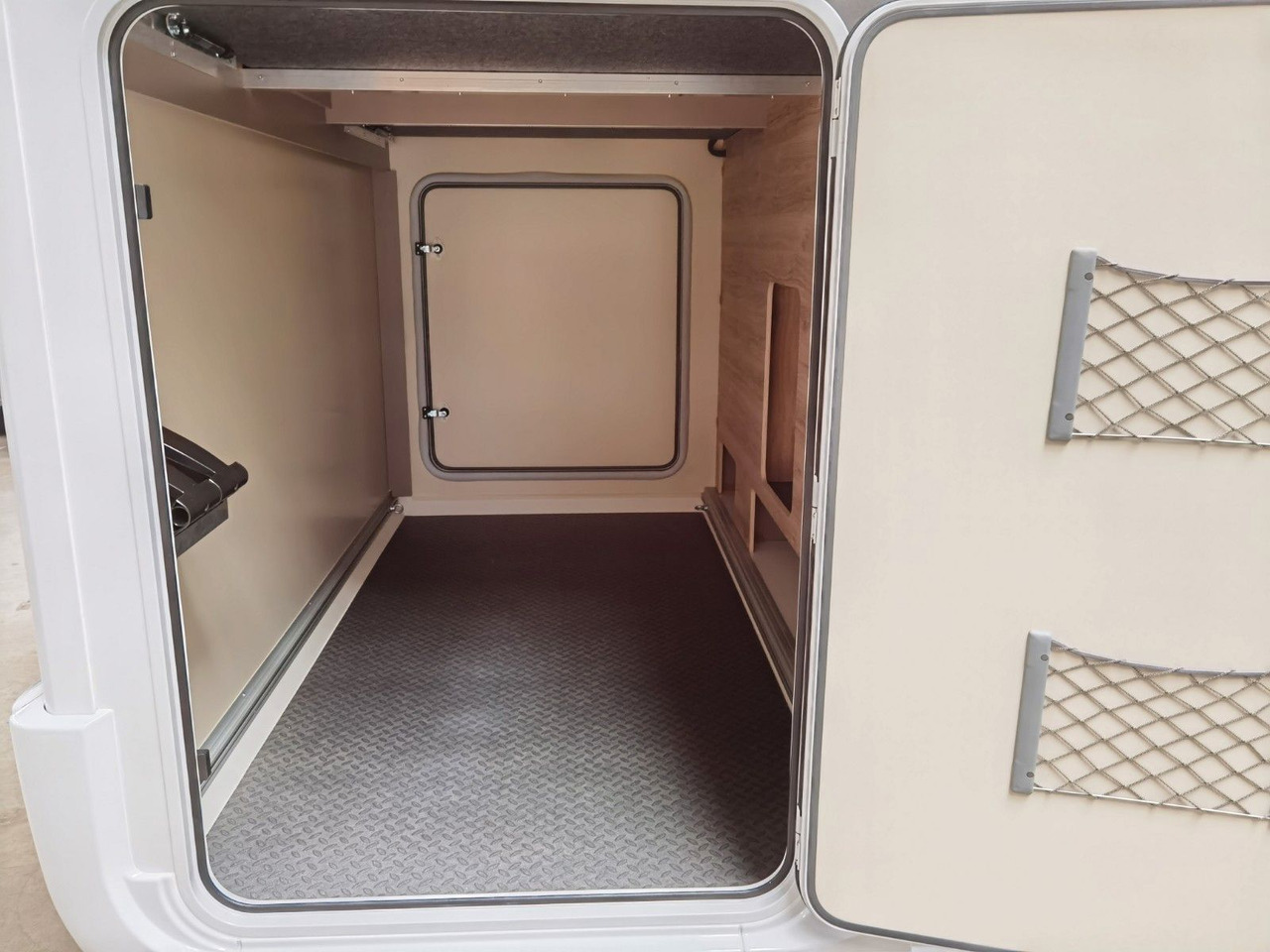 Leasing de  Eura Mobil PROFILA T 726 EF FREESTYLE -SONDERMODELL 2026 Eura Mobil PROFILA T 726 EF FREESTYLE -SONDERMODELL 2026: foto 13