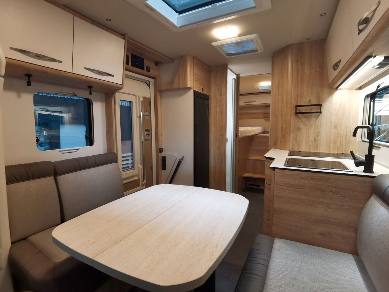 Leasing de  Eura Mobil PROFILA T 726 EF FREESTYLE -SONDERMODELL 2026 Eura Mobil PROFILA T 726 EF FREESTYLE -SONDERMODELL 2026: foto 14