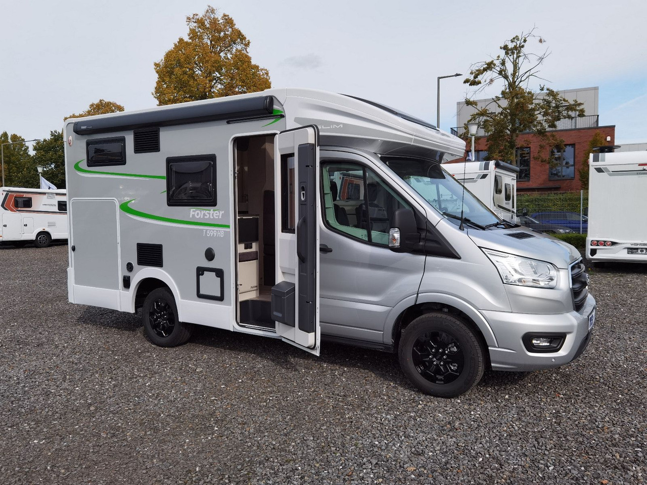 Forster T 599 HBN COUPÈ /-2025-/165PS / SILVER - EDITION - Autocaravana perfilada: foto 5 Forster T 599 HBN COUPÈ /-2025-/165PS / SILVER - EDITION - Autocaravana perfilada: foto 5