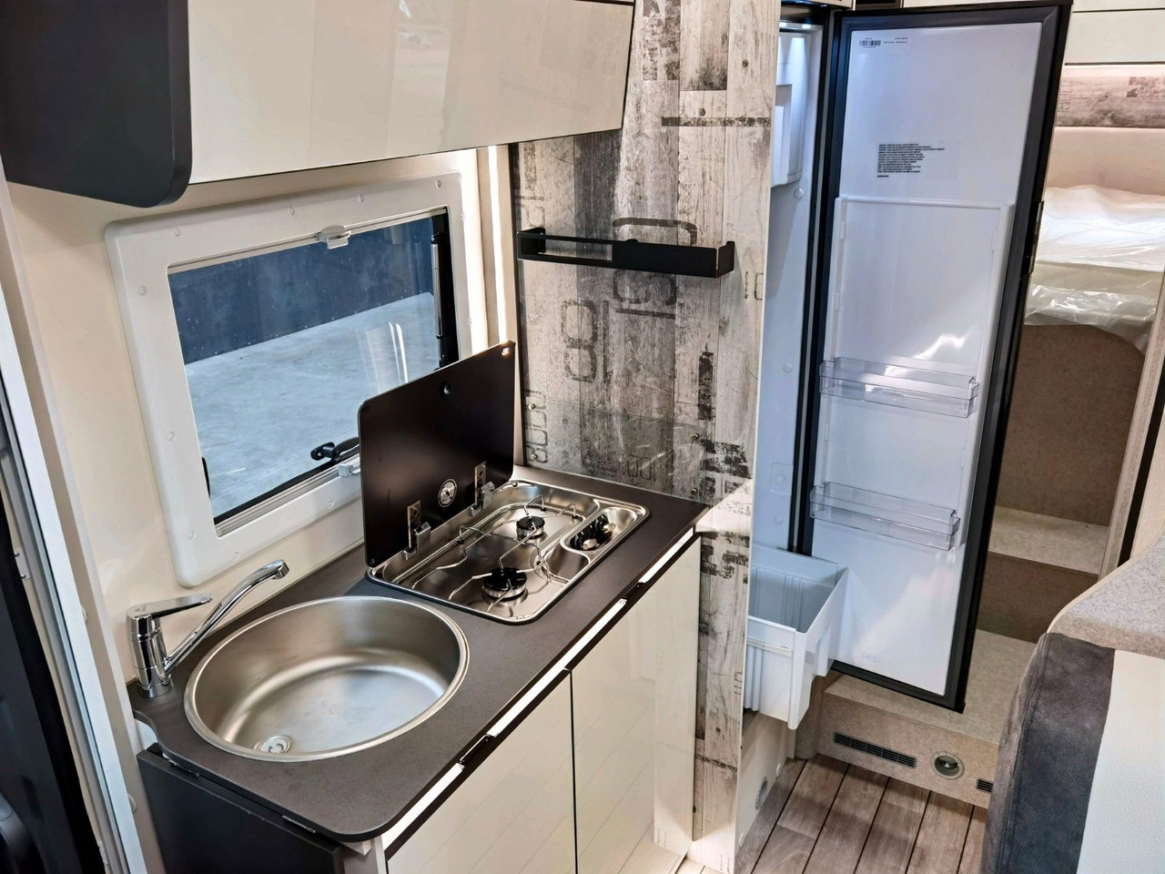 Autocaravana perfilada Forster T 669 EBN COUPÈ / -2025-/165PS/ SILVER - EDITION: foto 15 Autocaravana perfilada Forster T 669 EBN COUPÈ / -2025-/165PS/ SILVER - EDITION: foto 15