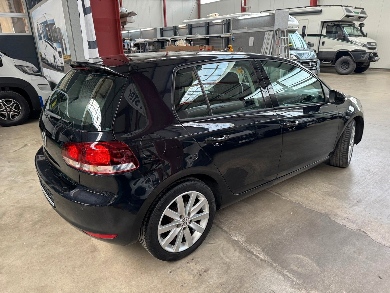 Volkswagen Golf 1.4 TSI DSG 90 kW HIGHLINE / 1.HAND / - Hatchback: foto 2 Volkswagen Golf 1.4 TSI DSG 90 kW HIGHLINE / 1.HAND / - Hatchback: foto 2