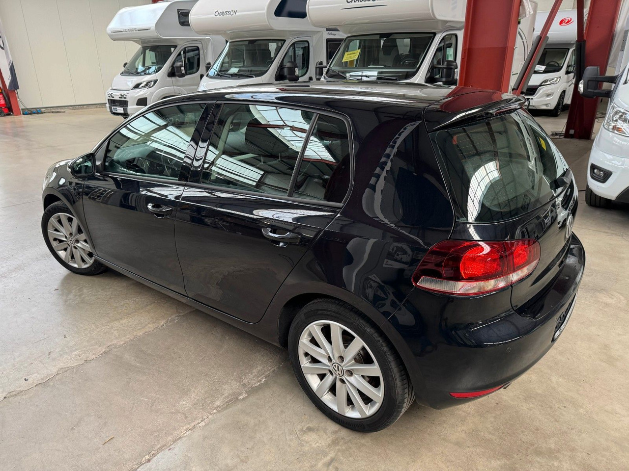 Volkswagen Golf 1.4 TSI DSG 90 kW HIGHLINE / 1.HAND / - Hatchback: foto 3 Volkswagen Golf 1.4 TSI DSG 90 kW HIGHLINE / 1.HAND / - Hatchback: foto 3