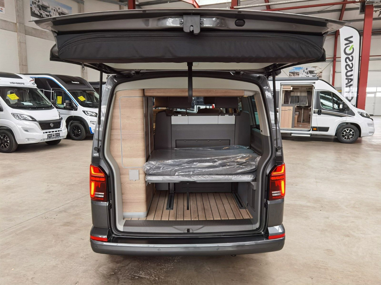 Leasing de  Volkswagen T6.1 CALIFORNIA OCEAN EDITION / DSG / NAVI / ACC Volkswagen T6.1 CALIFORNIA OCEAN EDITION / DSG / NAVI / ACC: foto 8