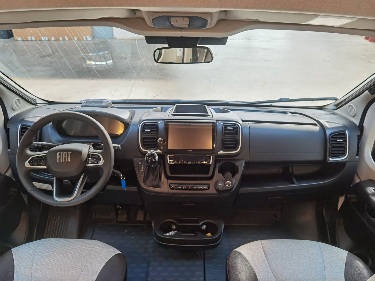 Autocaravana perfilada Weinsberg CARACOMPACT 600 MEG PEPPER / 8G. - AUTOMATIK: foto 11