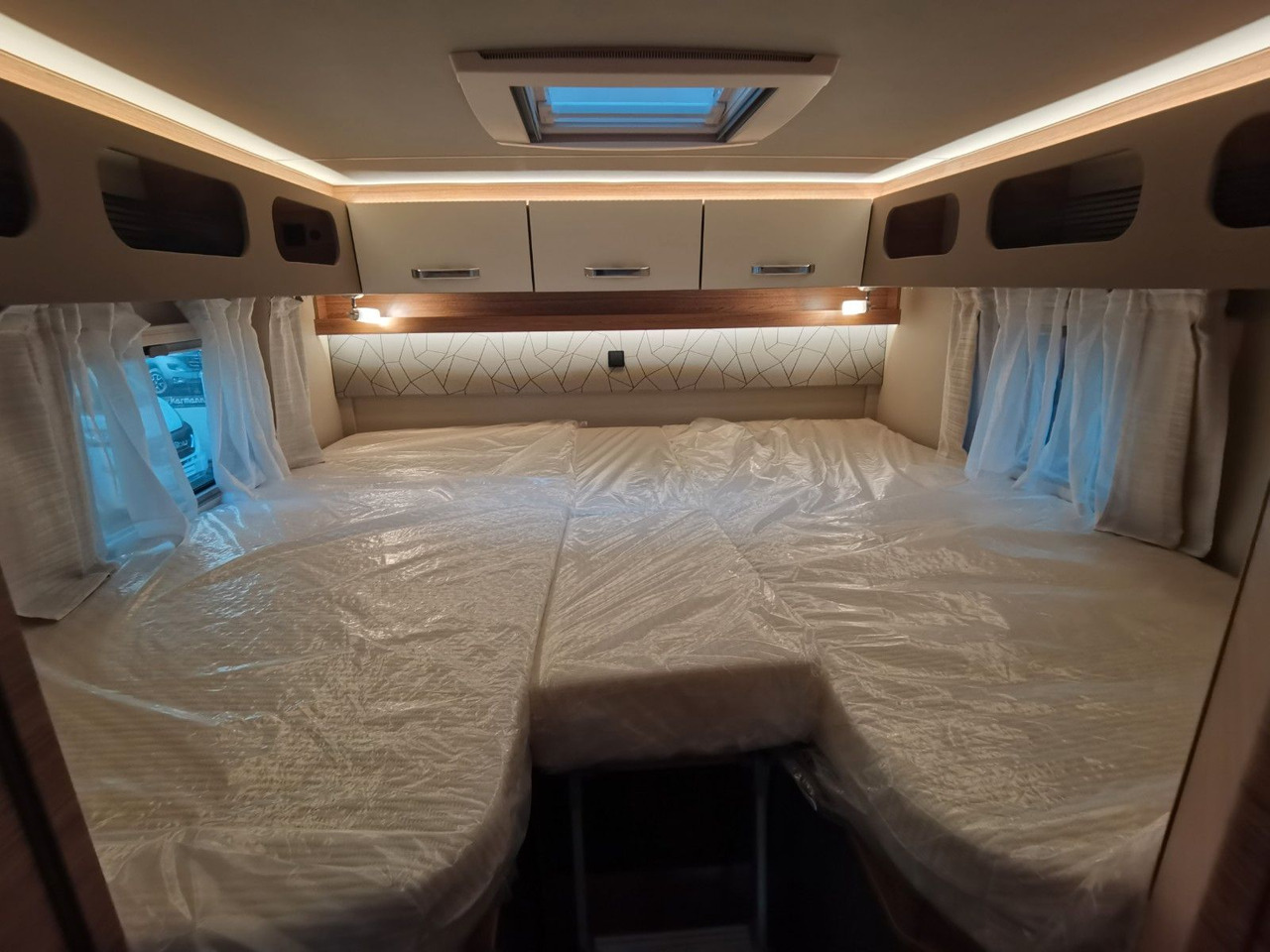 Autocaravana perfilada Weinsberg CARACOMPACT 600 MEG PEPPER / 8G. - AUTOMATIK: foto 19