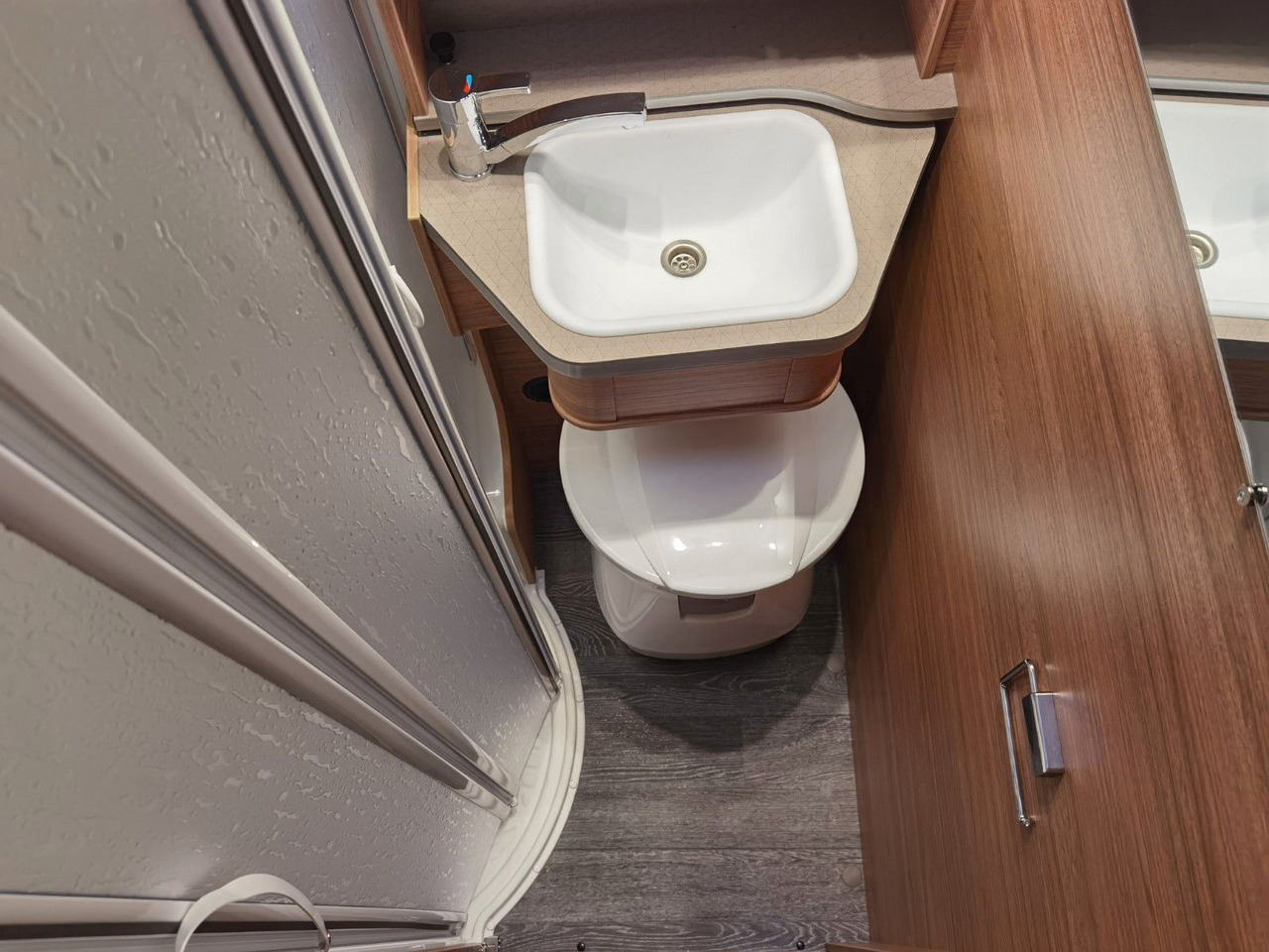 Autocaravana perfilada Weinsberg CARACOMPACT 640 MEG EDITION-PEPPER /-MODELL 2026: foto 14