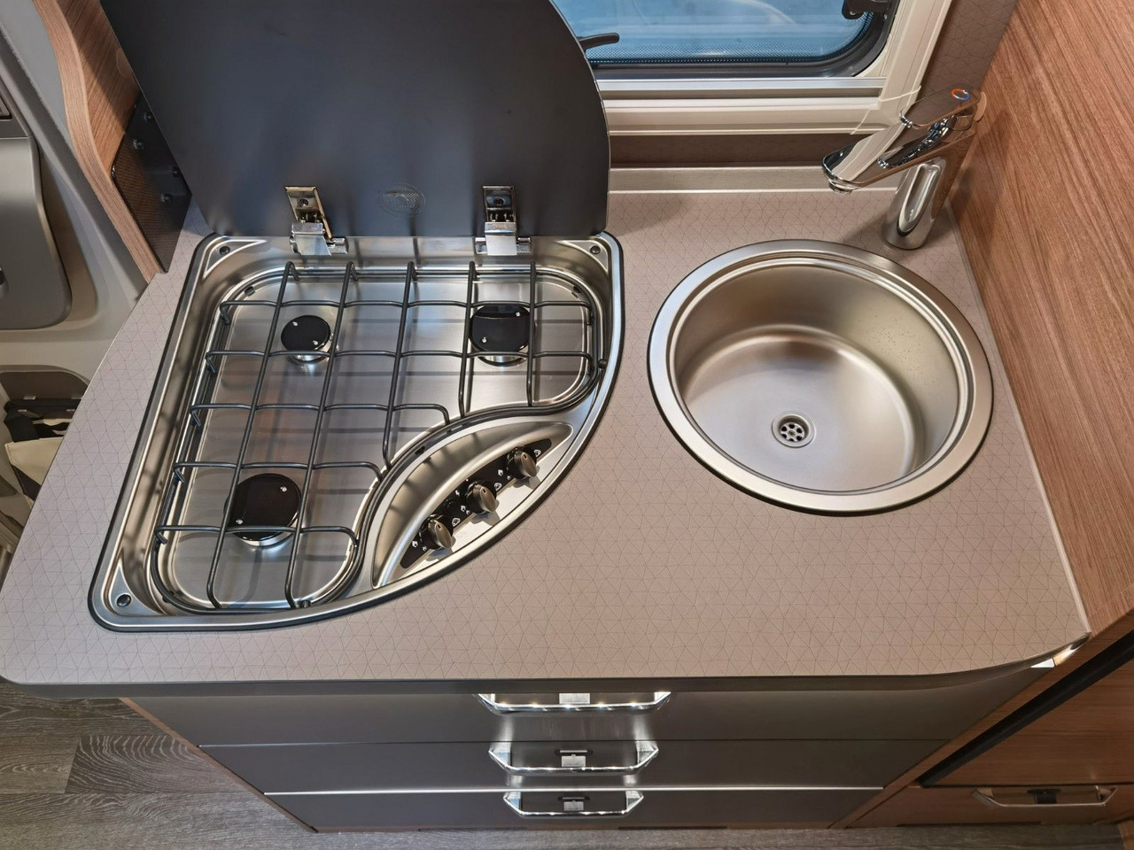 Autocaravana perfilada Weinsberg CARACOMPACT 640 MEG EDITION-PEPPER /-MODELL 2026: foto 18