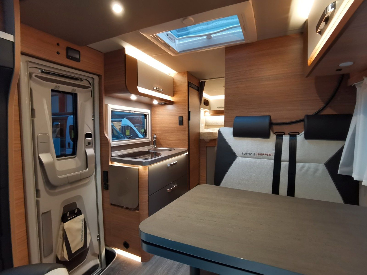 Autocaravana perfilada Weinsberg CARACOMPACT 640 MEG EDITION-PEPPER /-MODELL 2026: foto 22
