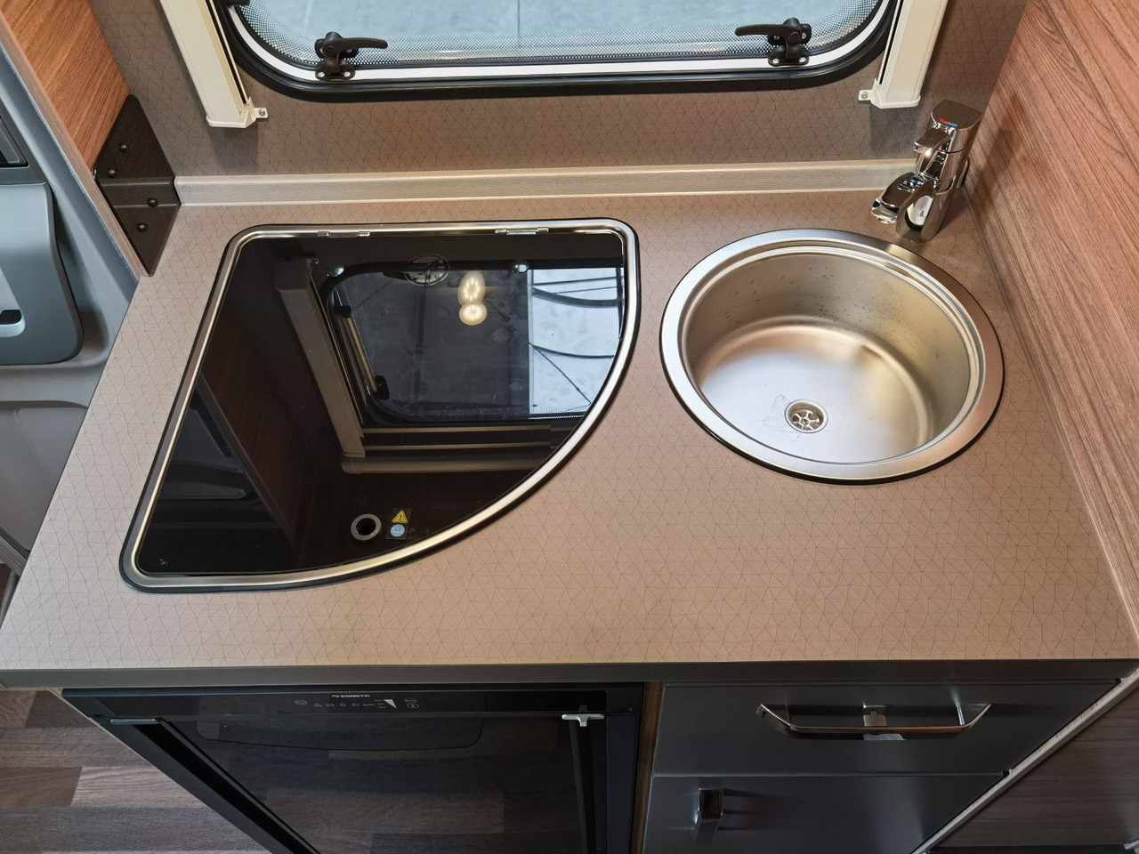 Leasing de  Weinsberg CARAHOME 550 MG /- 2025 - / 140 PS / NUR 5.97M Weinsberg CARAHOME 550 MG /- 2025 - / 140 PS / NUR 5.97M: foto 16