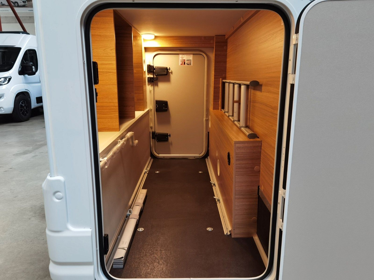 Autocaravana perfilada Weinsberg X-CURSION CUV 500 MQ PEPPER ED./-2024-/150PS-DSG: foto 8