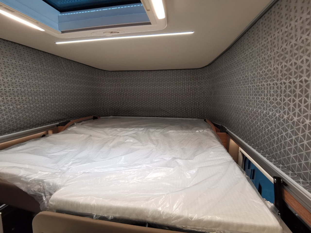 Autocaravana perfilada Weinsberg X-CURSION CUV 500 MQ PEPPER ED./-2024-/150PS-DSG: foto 21