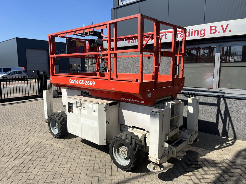 Genie GS 2669 RT Hoogwerker / arbeitsbuhne - Plataforma de tijeras: foto 5 Genie GS 2669 RT Hoogwerker / arbeitsbuhne - Plataforma de tijeras: foto 5
