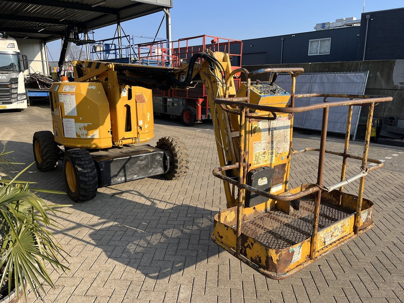 Genie Z-34/22 Knikarmhoogwerker 12.5M werkhoogte 4X4 Kubota Diesel 2002 - Plataforma articulada: foto 4 Genie Z-34/22 Knikarmhoogwerker 12.5M werkhoogte 4X4 Kubota Diesel 2002 - Plataforma articulada: foto 4