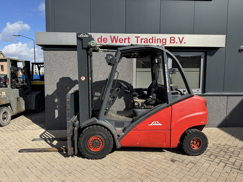 Linde H35D triplo550 Freelift / Sideshift 2007 VW DIESEL - Carretilla elevadora diésel: foto 1 Linde H35D triplo550 Freelift / Sideshift 2007 VW DIESEL - Carretilla elevadora diésel: foto 1