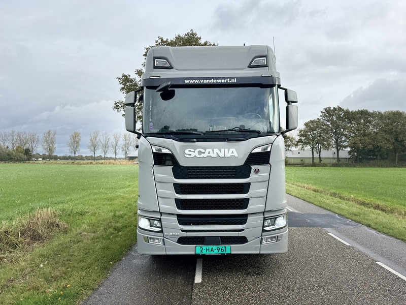Scania S450 NGS 6X2 Machine Transporter / Oprij Vrachtwagen Euro 6 Automaat - Full Air - 2019 - Camión portavehículos: foto 3 Scania S450 NGS 6X2 Machine Transporter / Oprij Vrachtwagen Euro 6 Automaat - Full Air - 2019 - Camión portavehículos: foto 3