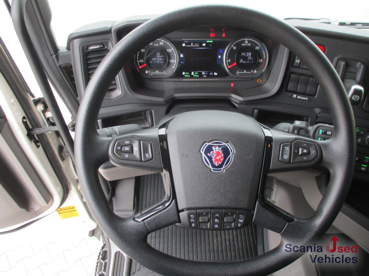 SCANIA R 460 A4x2NA / ADR AT / Navi / LED / Hydr. - Cabeza tractora: foto 2 SCANIA R 460 A4x2NA / ADR AT / Navi / LED / Hydr. - Cabeza tractora: foto 2