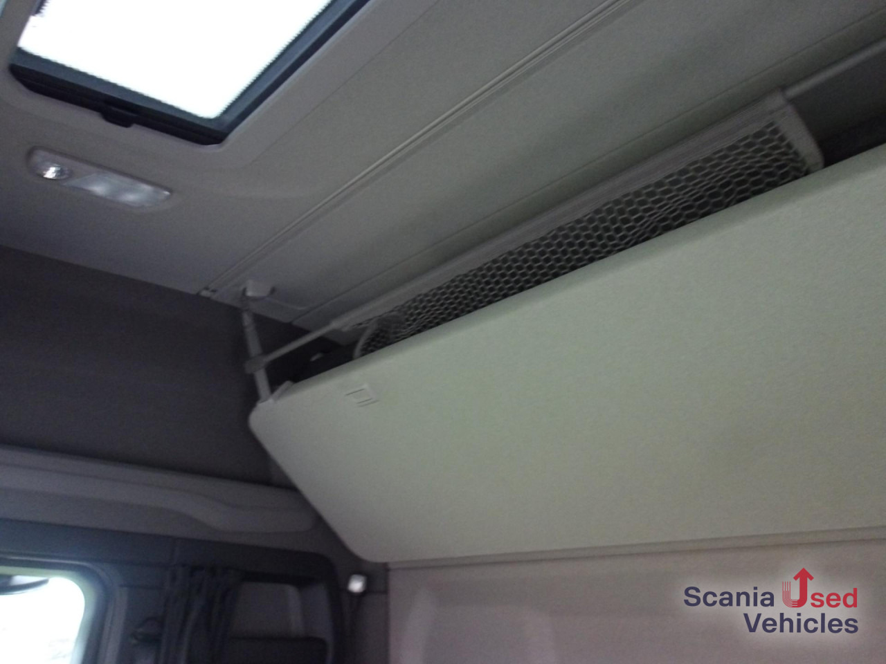 SCANIA R 460 A4x2NA / Navi / LED - Cabeza tractora: foto 5 SCANIA R 460 A4x2NA / Navi / LED - Cabeza tractora: foto 5