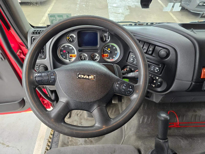 Camión lona DAF LF 45 220 / EURO 5 / AIRCO / MANUEL / DHOLLANDIA 2000kg: foto 10