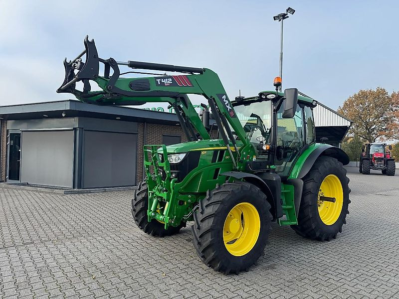 John Deere 6R130 AP 50KM + VOORLADER 2025 225 UUR STEEKASSEN!!! - Tractor: foto 1 John Deere 6R130 AP 50KM + VOORLADER 2025 225 UUR STEEKASSEN!!! - Tractor: foto 1