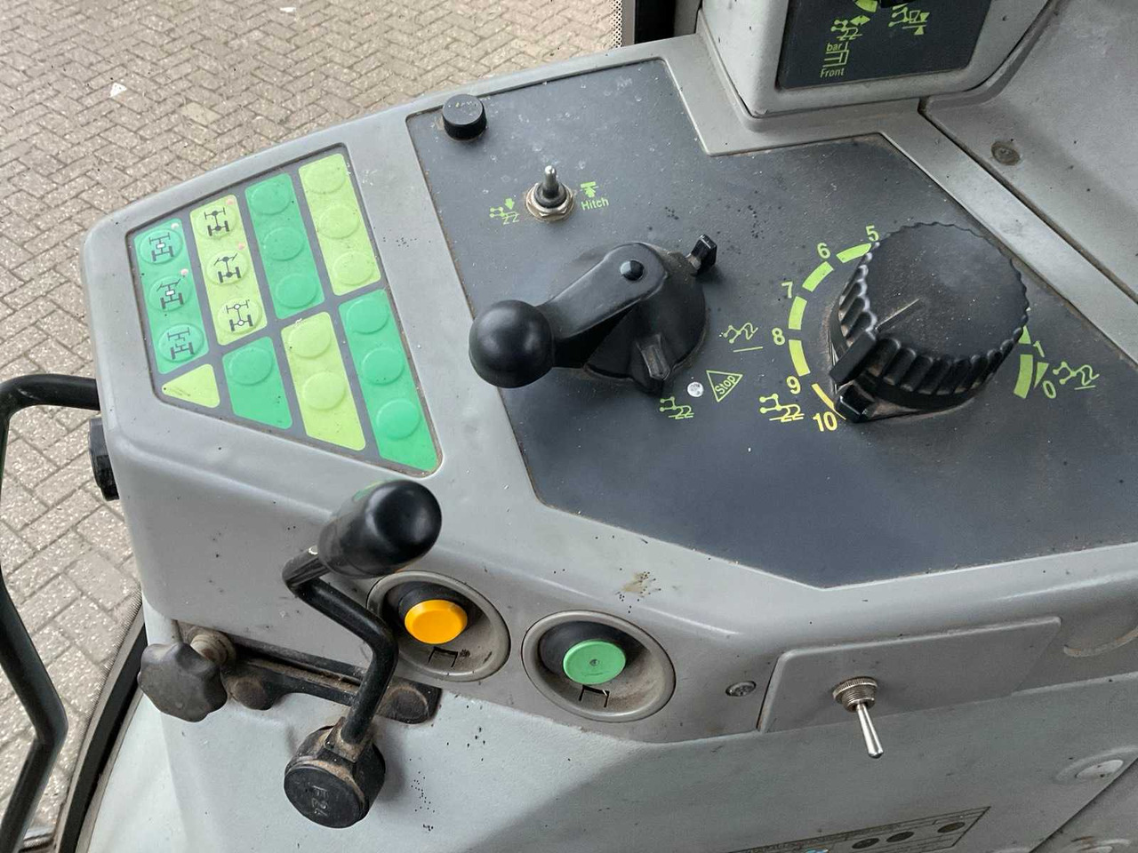 Tractor 1994 FENDT FARMER 312 TURBOMATIK ALL-WHEEL DRIVE FARM TRACTOR: foto 40 Tractor 1994 FENDT FARMER 312 TURBOMATIK ALL-WHEEL DRIVE FARM TRACTOR: foto 40