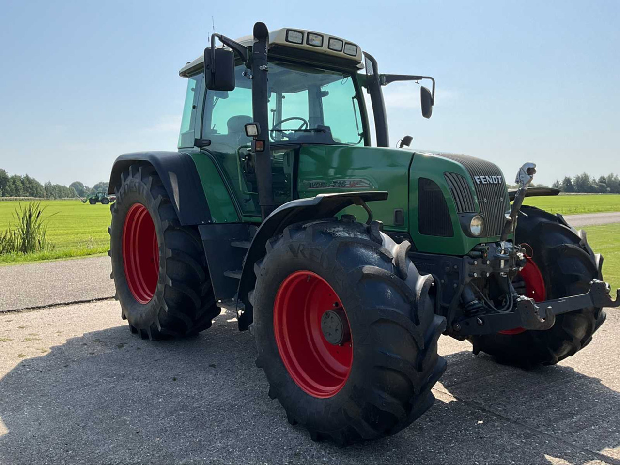 2001 FENDT FAVORIT 716 VARIO ALL-WHEEL DRIVE FARM TRACTOR - Tractor: foto 4 2001 FENDT FAVORIT 716 VARIO ALL-WHEEL DRIVE FARM TRACTOR - Tractor: foto 4
